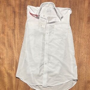 Calvin Klein Men's Crisp White Button-Down Shirt
